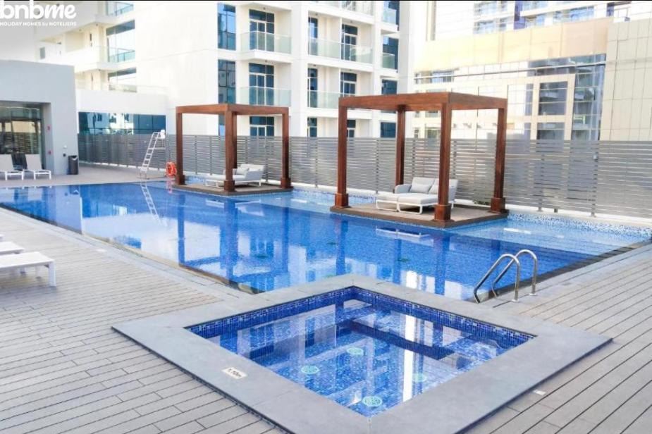 Bnbmehomes - Beautiful Lake View Studio Near Marina - 1504 두바이 외부 사진