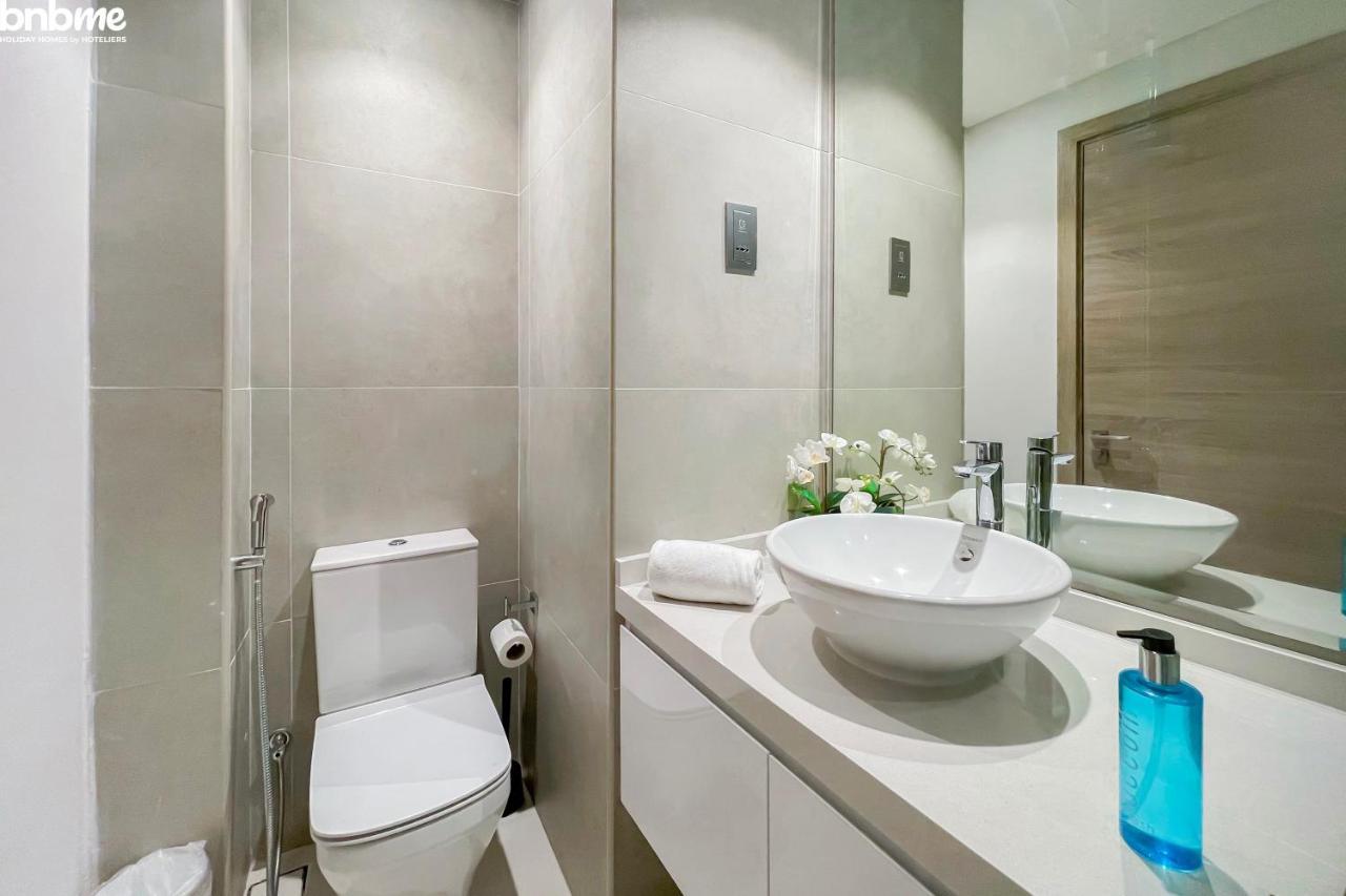 Bnbmehomes - Beautiful Lake View Studio Near Marina - 1504 두바이 외부 사진